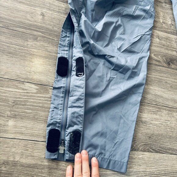 Vintage Fila Track Pants M Light Blue Polyester Sweatpants Embroidered Baggy Y2K - Picture 9 of 16